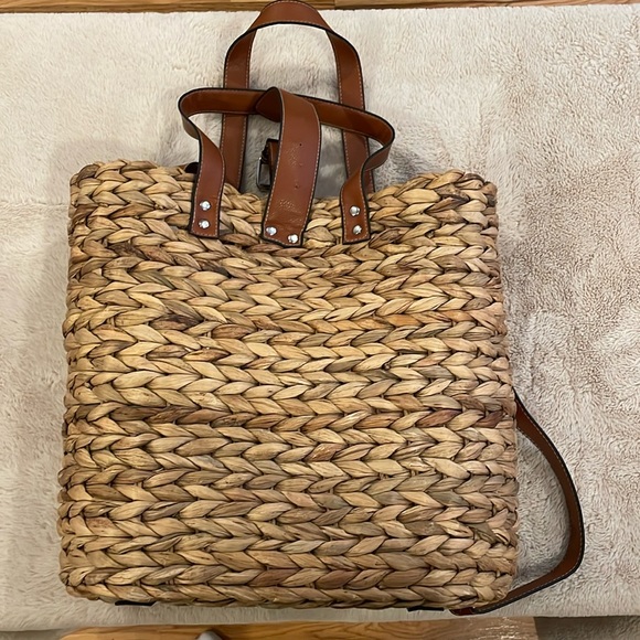 Convertible Straw Bag - Picture 1 of 7